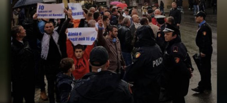 Në Has Rama pritet me  protesta