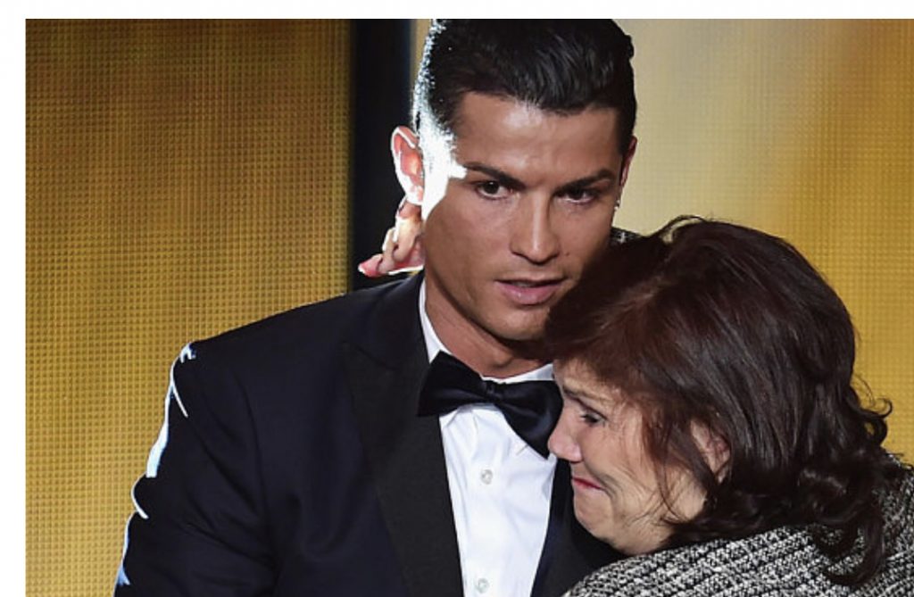 Pas akuzave për përdhunim, reagon më në fund nëna e Cristiano Ronaldo-s