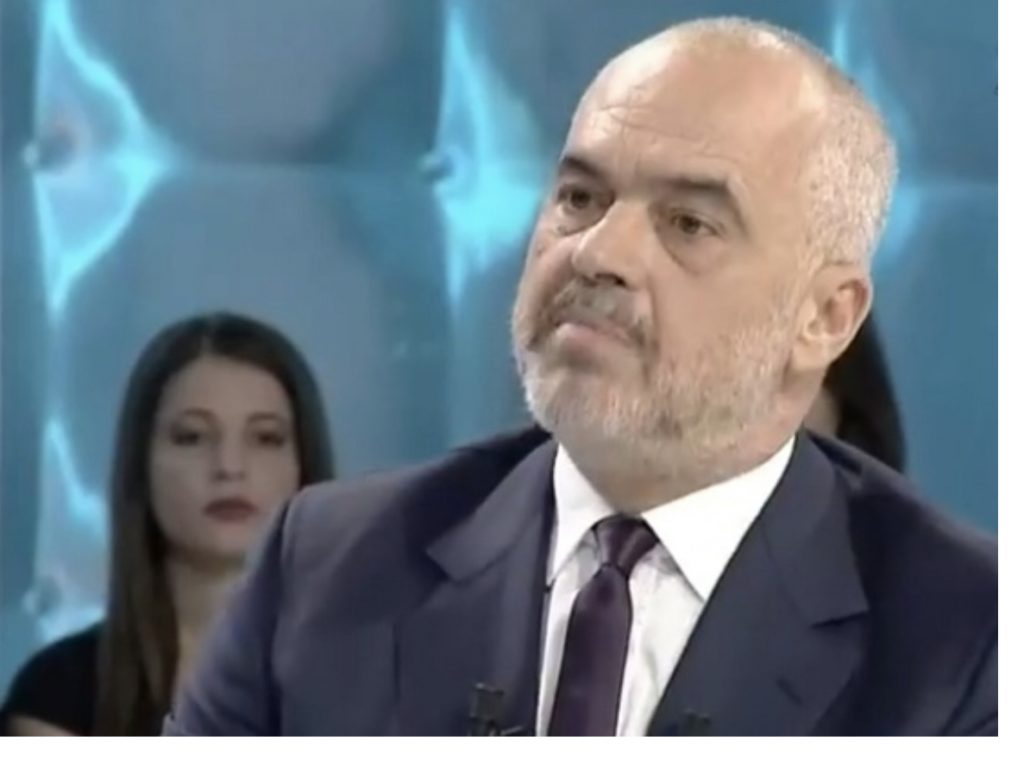 “Ti vdes të hidhesh në kazan”, Arjan Çani vendos me “shpatulla pas murit” Ramën