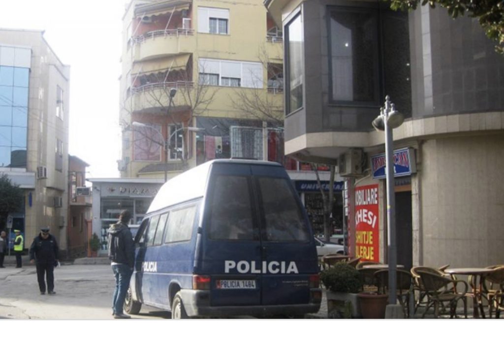 Gjendet e vdekur një grua në dhomën e hotelit, kur bashkëshorti u kthye…