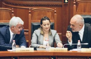 “Rama e ka fyer dhe ofenduar rëndë Xhafajn, Kryeminsitri ose duhet të japë dorëheqjen ose ish-ministri…”