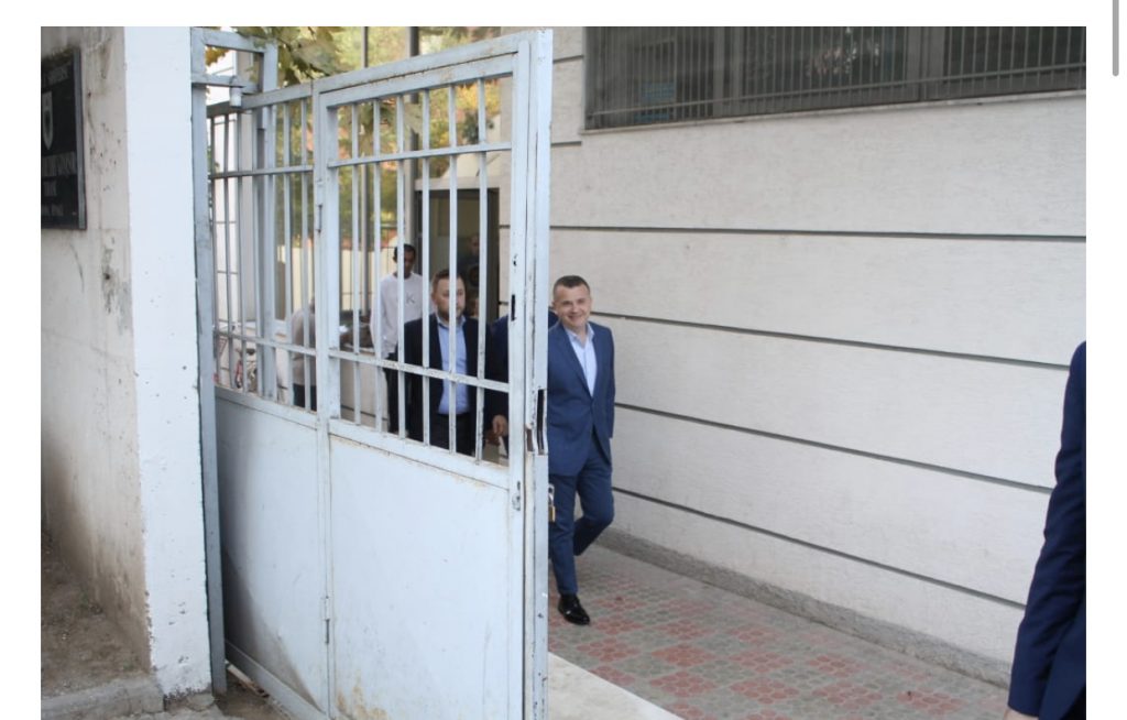 Balla tjetër padi për deputetin demokrat