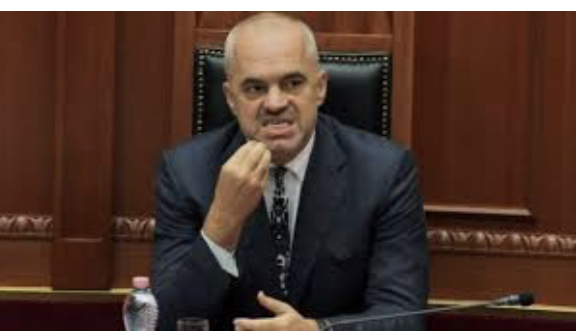 Çmendet Rama, urdhëron mbylljen e mediave që nuk pranojnë të shiten, kush shan qeverinë shkon në burg
