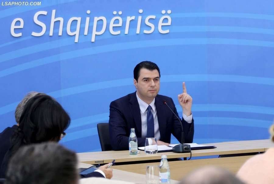 Basha: Do dalin skandale të reja të qeverisë, vendi në kolaps total