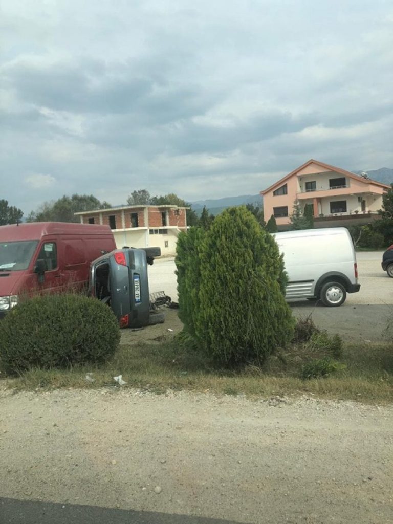 FOTO/ Aksident rrugor në Fushë – Krujë, ka të plagosur