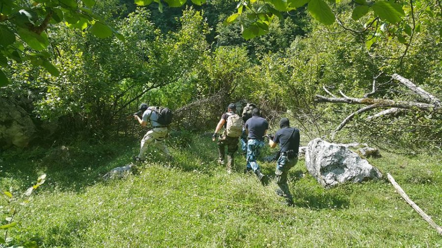 Gjendet një laborator droge në Has, opium dhe heroinë, nisin arrestimet