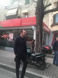 Akuzat për APEX/ Olsi Rama FOTOGRAFOHET në shoqërinë e drejtorit të kompanisë së bixhozit
