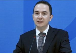 Marrëveshja BE-Shqipëri për kontrollin e kufirit, reagon Salianji: Paralajmërim për rikthimin e vizave