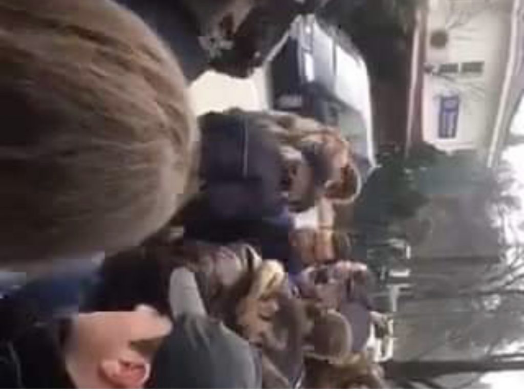 VIDEO/ Rama dërgon policinë në Fakultetin e Ekonomisë, dhunë mbi studentët…