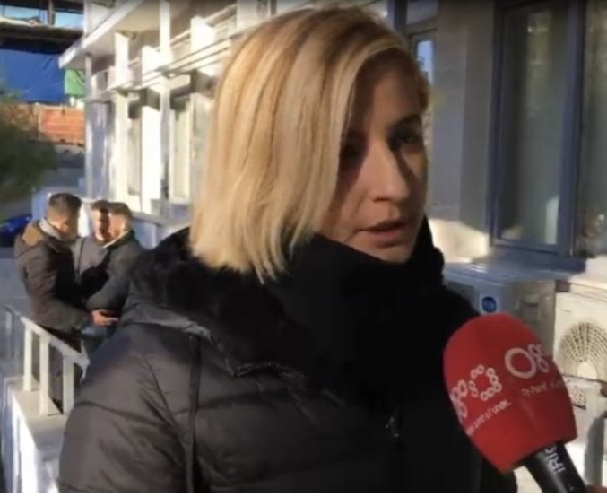 Flet studentja që publikoi SMS-të me Ramën: Jemi kërcënuar me telefonata anonime, s’hynim dot në rrjetet sociale