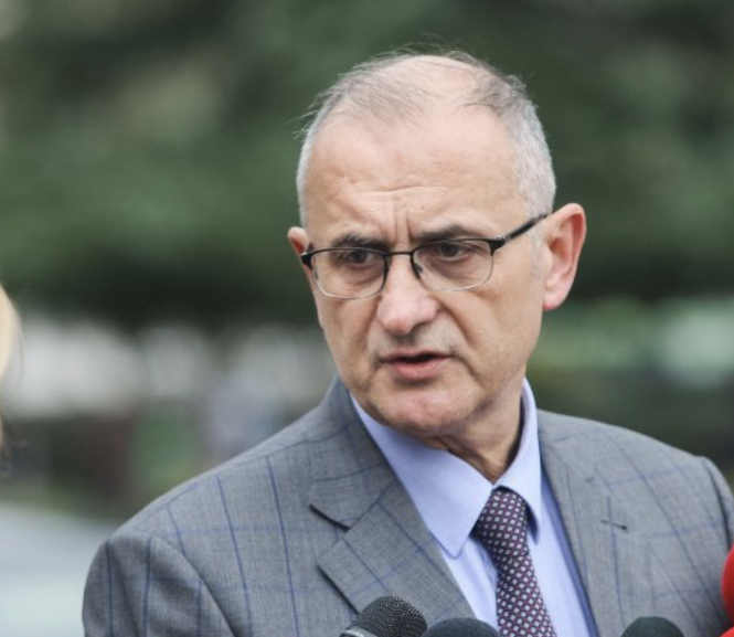 LSI, Vasili:  Hapni sytë para mashtruesit Rama !