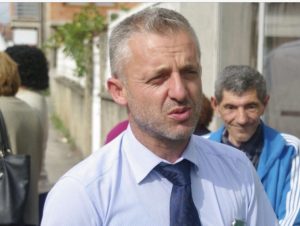 PIKANTE/ Të dy Kastratë, njëri dhuron tjetri të rrjep bashkë me Kadriun