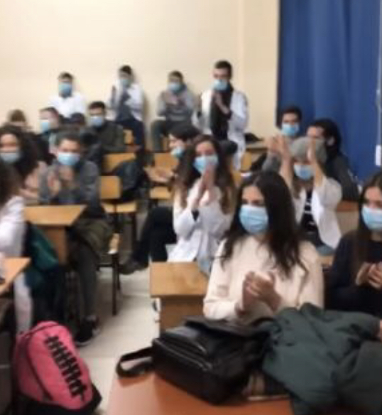 VIDEO/ Çfarë ndodhi në mbledhjen e studentëve të ngujuar te Ekonomiku
