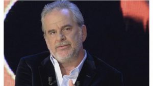 Analiza/Shqipëria me një këmbë dhe me shumë koka të nxehta…