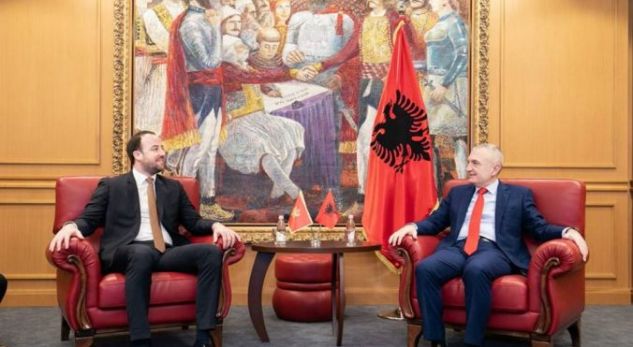 Meta takon zyrtarin malazez: Zhvillimi i projekteve ndërkufitare