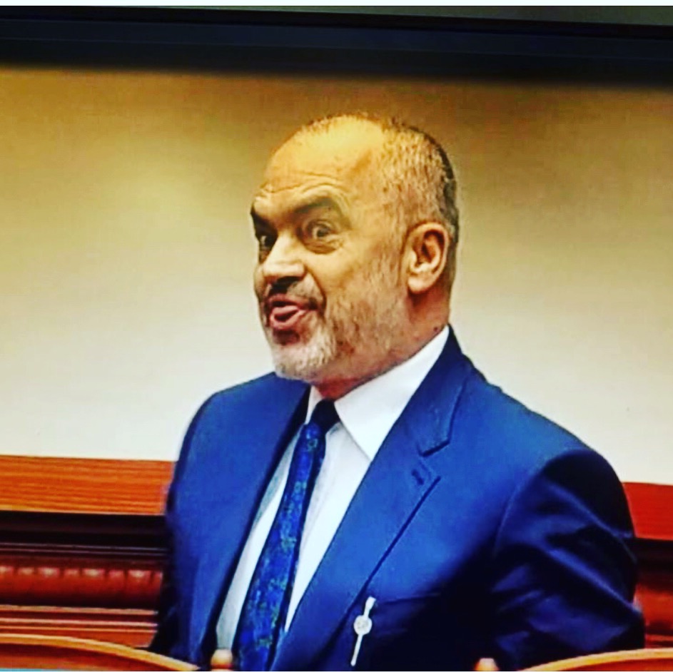 Rama shpërthen kundër Berishës: Gruas time ti i ha ato që nuk thuhen. Ish-kryeministri: Fundërrinë, i merr gruan shokut