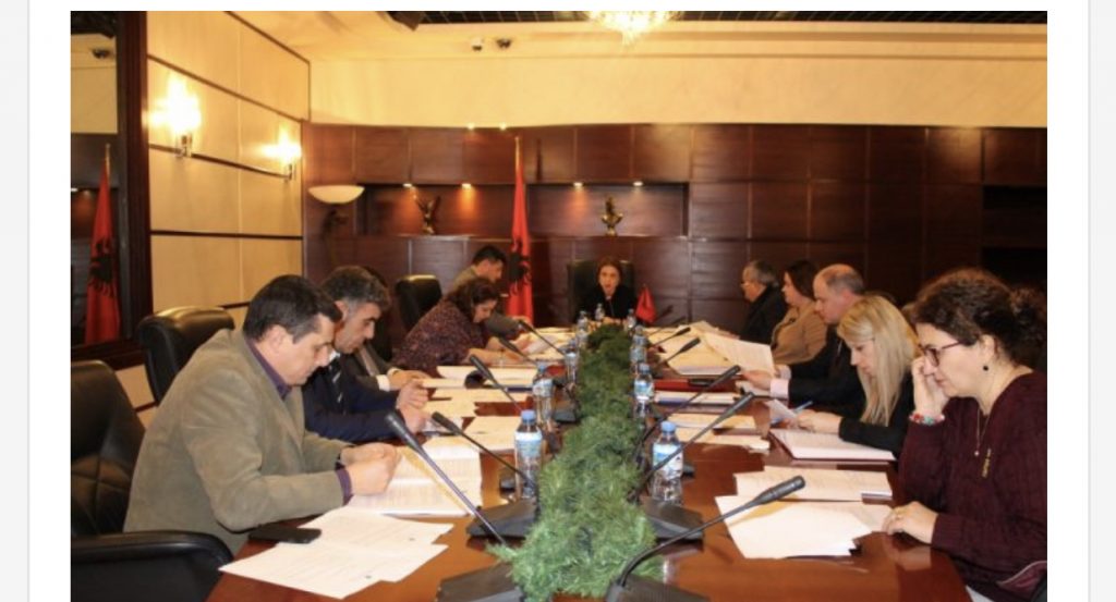 KLGJ publikon vendimet e mbledhjes: Caktuam numrin e kandidatëve për Shkollën e Magjistraturës