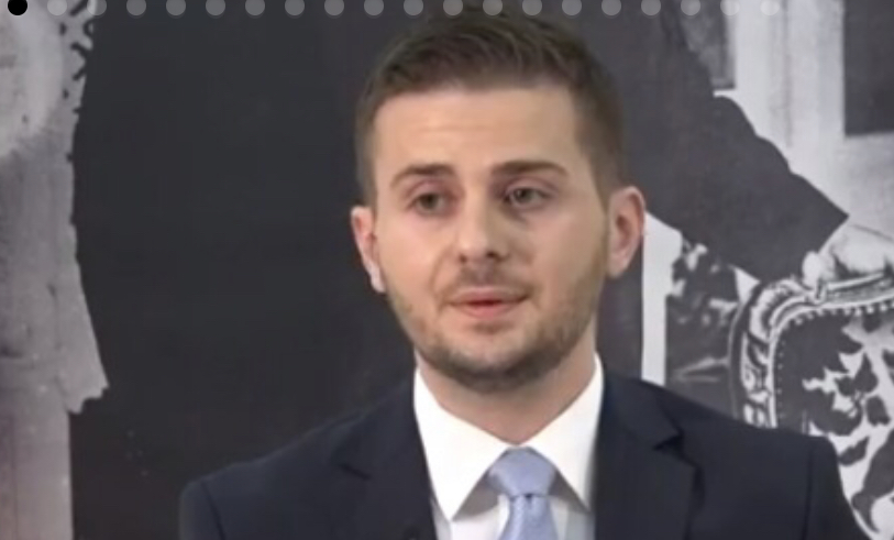 ‘Autoshkolla Selimi’, fjalimi i Cakajt si ‘ministër’, i denjë për një nxënës filloreje që falënderon drejtorin