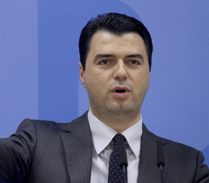 VIDEO/ Drejtuesit e rinj të PD, Basha bën publike emrat