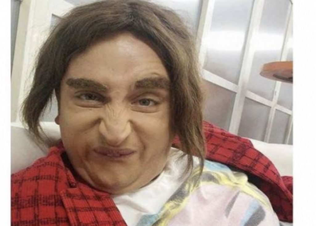 Aktori i “Portokallisë” zbulon fatin e syzeve dhe  përplasjen me Altin Bashës