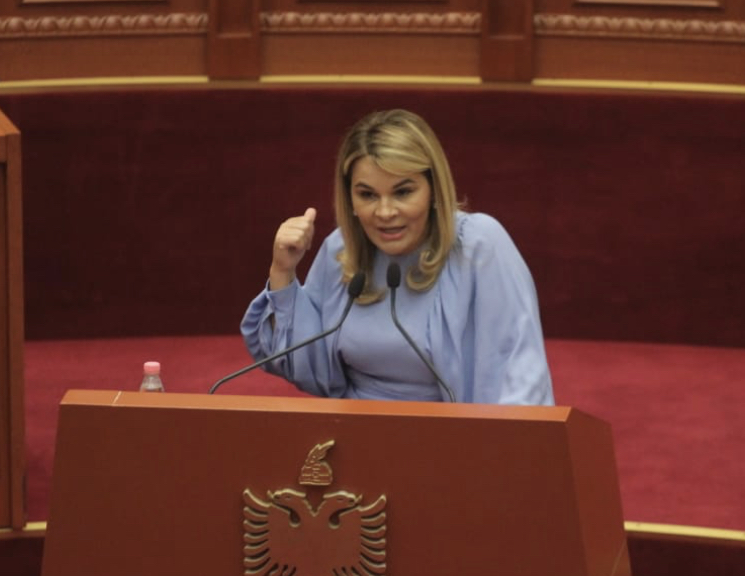 Kryemadhi: Kemi një qeveri  nuk përfaqëson më asgjë
