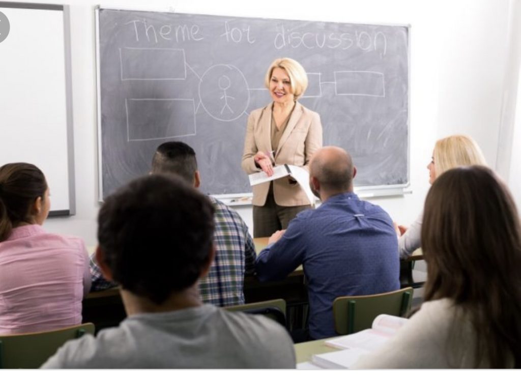 Vettingu i pedagogëve/ Projektligji, gjoba nga 1 deri në 3 mln lekë për…