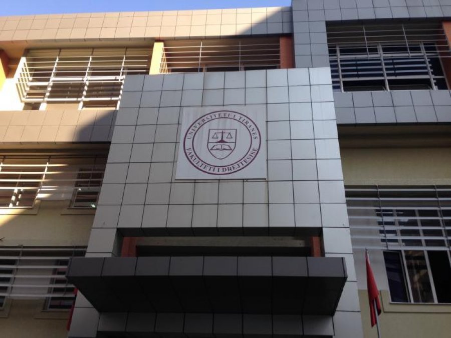 VIDEO/ Studentët e Juridikut dhunohen nga FRESSH