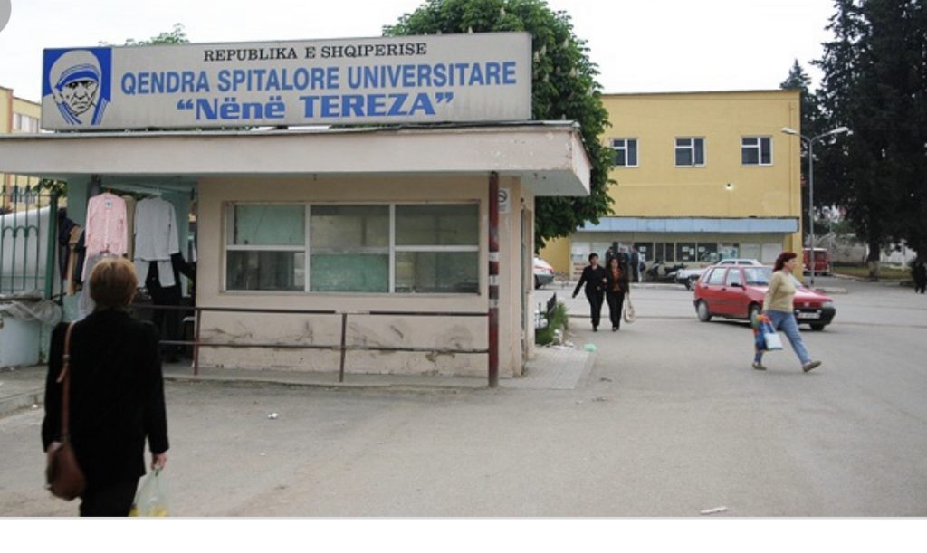 Shqipëria në prag epidemie, mjekja: Duhet bërë kujdes me fëmijët