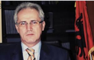 Berisha zbulon emrin e gjyqtarit që do drejtojë Gjykatën Kushtetuese: E ka projektuar Rama