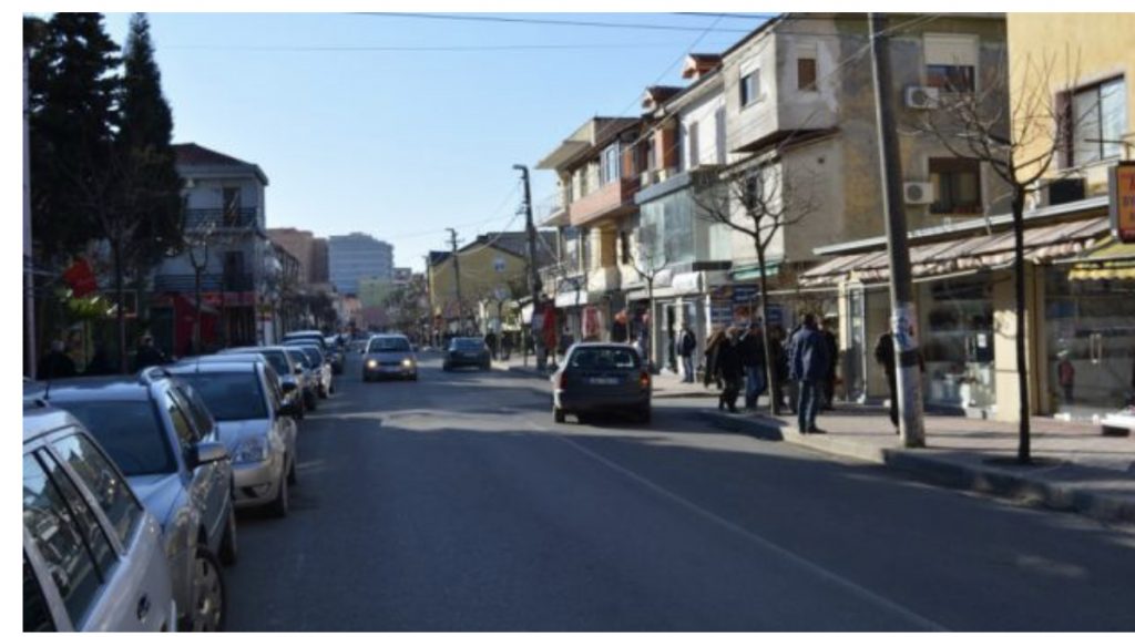 Miliarderi i dhuroi 5 milionë euro një të moshuari lezhian
