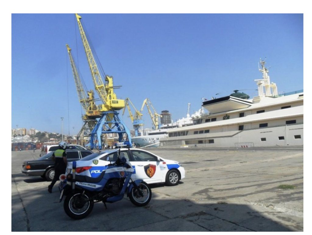 Kapet  drogë në Portin e Durrësit, ndalohet shoferi i kamionit