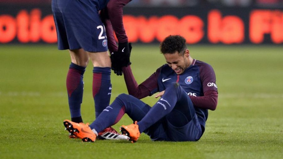Misteret e dëmtimit të Neymar, shtohen dyshimet për gjendjen e brazilianit