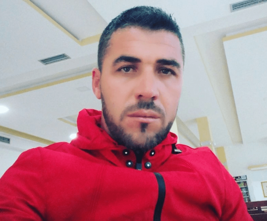 FOTO/ Vdiq hotelin e Bulqizës, ja kush është i riu nga Ballshi