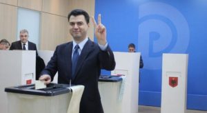 VIDEO/ VOA: Opozita në Shqipëri bëhet gati për zgjedhje të parakohshme
