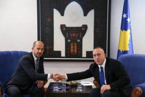 Vdekja e zv.ministrit / Kryeministri Haradinaj ngushëllon familjen  e Dacit