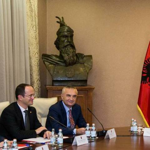 Meta: Ja pse nuk e firmosa dekretin për shkarkimin e Bushatit sepse…