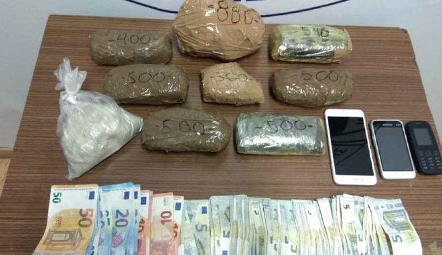 FOTO/ Trafik droge në Athinë, arrestohet grekja në kërkim shqiptari