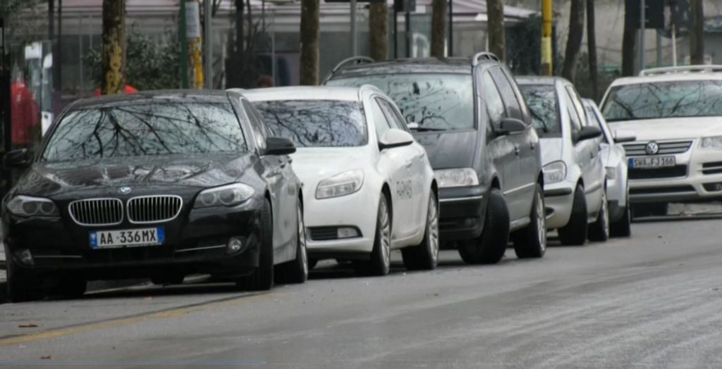 Parkimet me koncesion? Drejtuesit e mjetit do t`i paguajnë shoqërisë komision