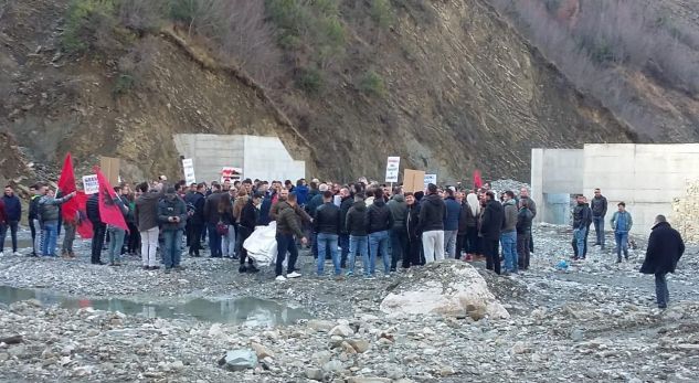 Qeveria firmosi betonizmin e kanionit të Holtës, zbulohet dokumenti