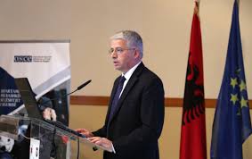 Balili u vetëdorëzua, Lleshi e shet si sukses policor