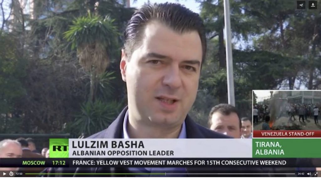 Si ranë mediat në grackë/ Intervista e Bashës për ‘AP’ që u shit si intervistë për ‘Russia Today’