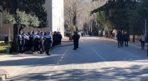 Nesër protesta e PD, Kuvendi përcakton rendin e ditës, por deputetët e maxhorancën…