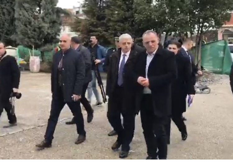 Ngacmimi i minorenes nga polici, Sandër Lleshi vizitë në Malësinë e Madhe
