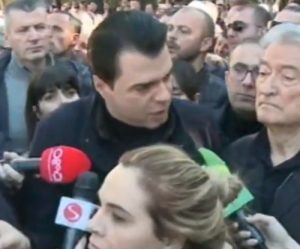 Basha bën mbledhje urgjente me kryetarët e degëve