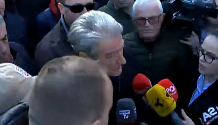 ‘ÇADRA ISHTE LULE’, BERISHA I DREJTOHET RAMËS NGA TURMA:  NË 20 SHKURT RAMIZ ALIA TË MORI ME PIZHAMA DHE TË COI NË NJË BUNKER, TANI…