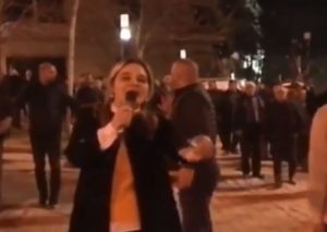 KRYEMADHI E REVOLTUAR VËRSHON NË SHESH, ZBRAZ MLLEFIN NDAJ GRAVE TË PS-SË
