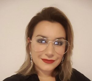 TI NUK JE BURRË… JE NJË HIÇ