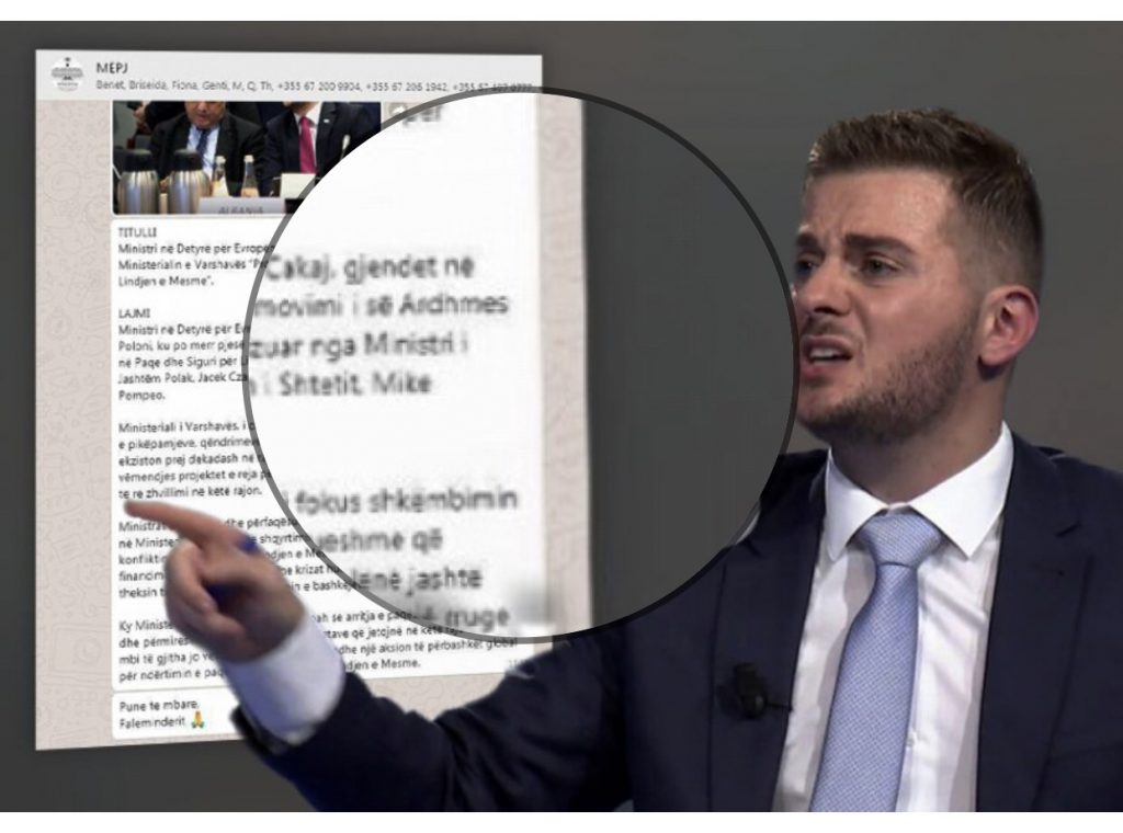 FOTO/ Zv/ministri Genc Cakajtbën edhe redaktorin për lajmet dhe tituj të paracaktuar