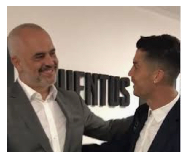 Rama krahason ekipin e Juves me Rilindjen dhe opozitën me Inter e Milan