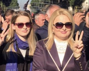 INTERVISTA/Albina Deda: Djegia e mandateve do ta detyrojë Ramën të shpallë zgjedhjet e reja